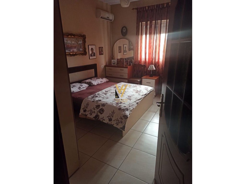 SHITET APARTAMENT 2+1+BLK TE RR.PETRO NINI LUARASI 170.000 EURO 2