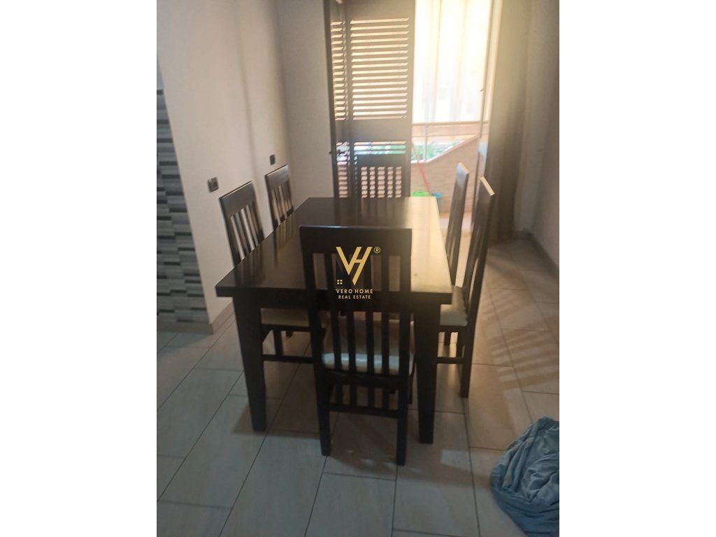 JEPET APARTAMENT 2+1 ME QERA TE KODRA E PRIFTIT 45.000 LEKE 2