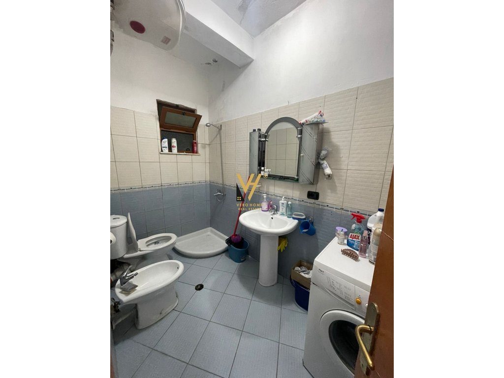JEPET APARTAMENT 1+1+BLK ME QIRA NE VASIL SHANTO 400 EURO 4