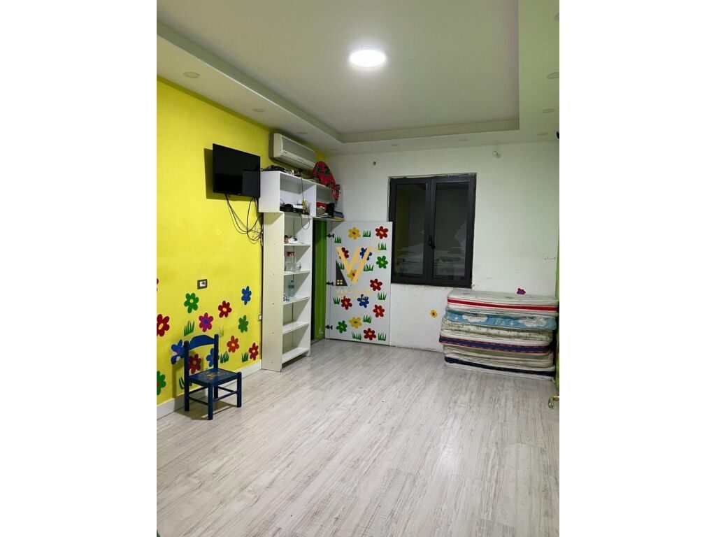 Jepet ambjent biznesi me qera ne Don Bosko 120 m2 2