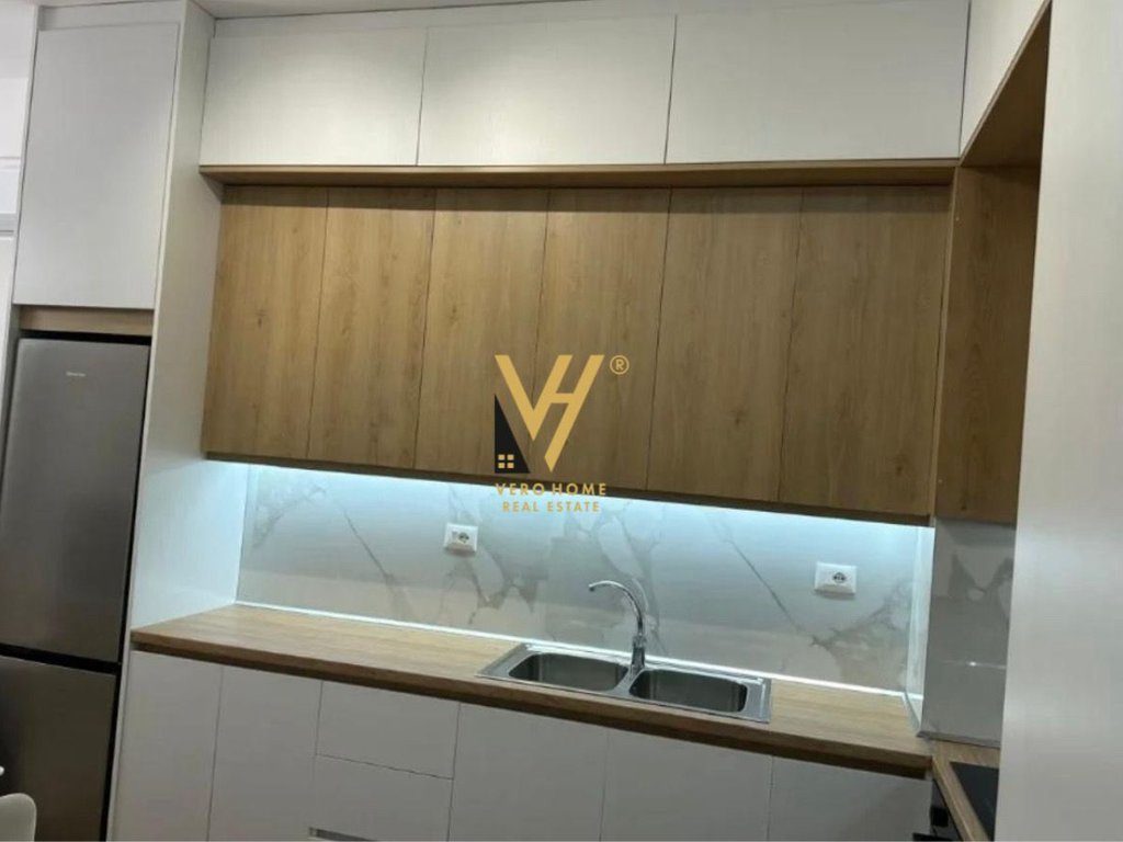 JEPET APARTAMENT 1+1+BLK ME QERA TE KADIU, ALI DEMI 42.000 LEKE 3