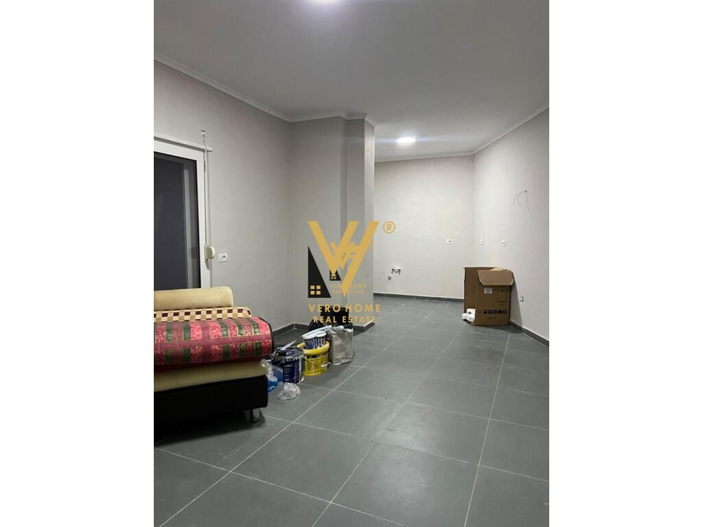 JEPET APARTAMENT 1+1+BLK ME QERA TE RRUGA E BOGDANEVE 500 EURO 2