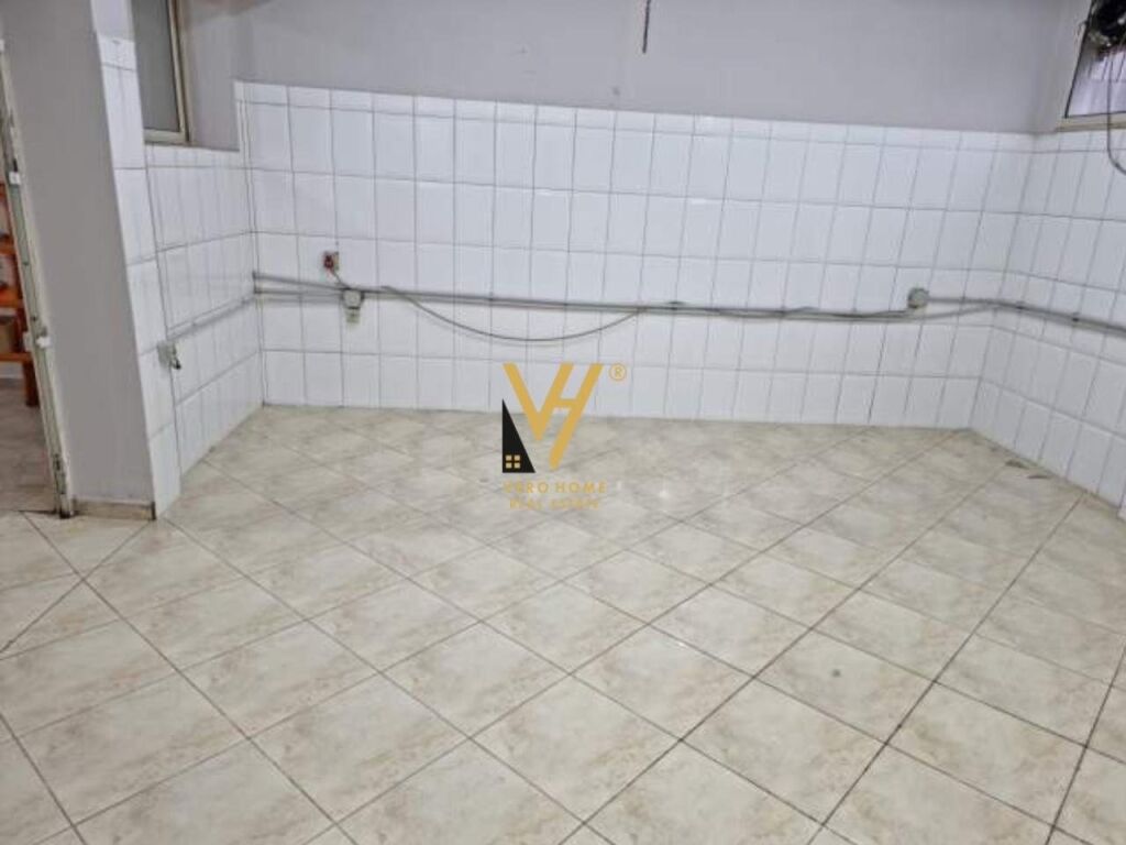 Shitet magazine ne Selite 282 m2 3
