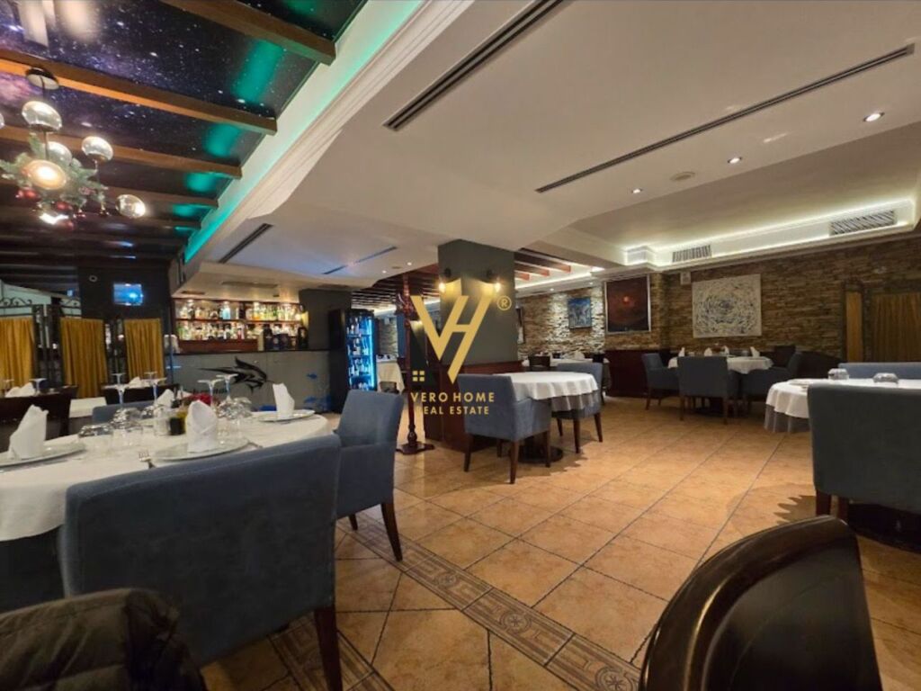 JEPET LOKAL 500 M2 ME QERA TE BRRYLI 5.000 EURO