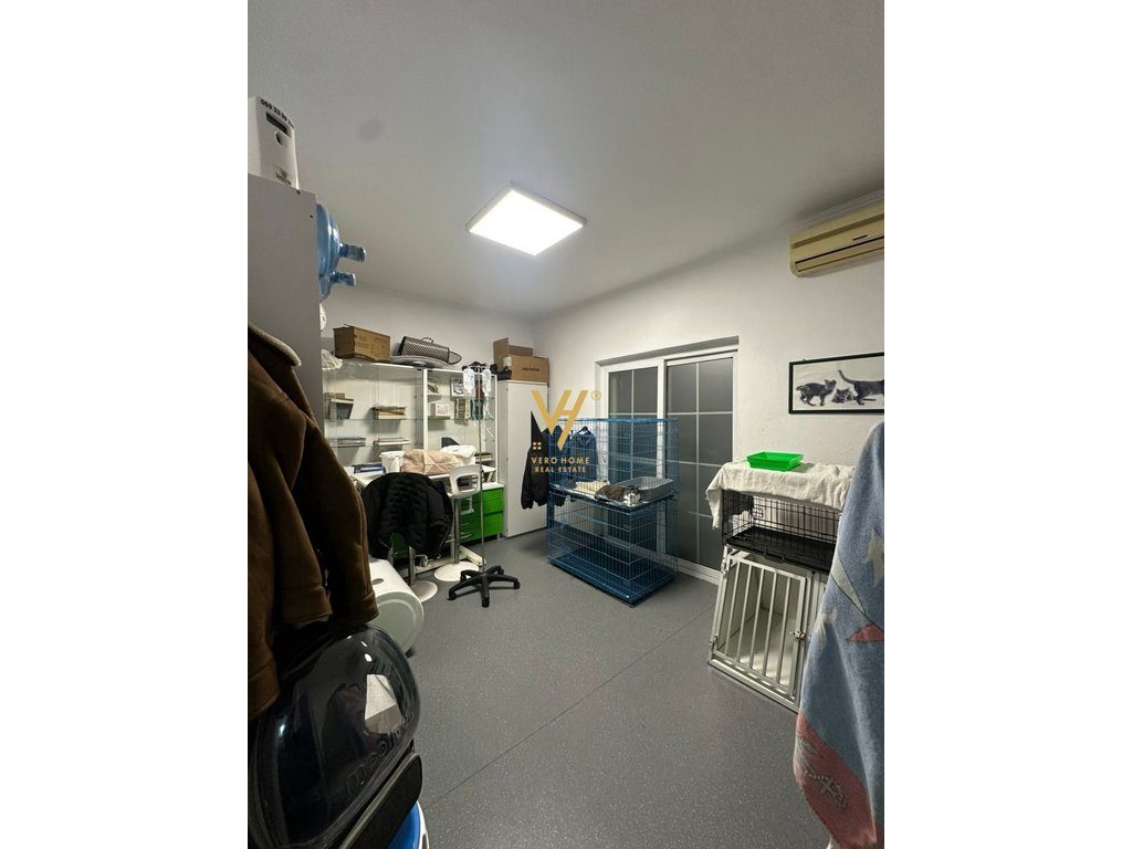 JEPET DYQAN 90 M2 ME QIRA TE KOMUNA E PARISIT 1.200 EURO 2