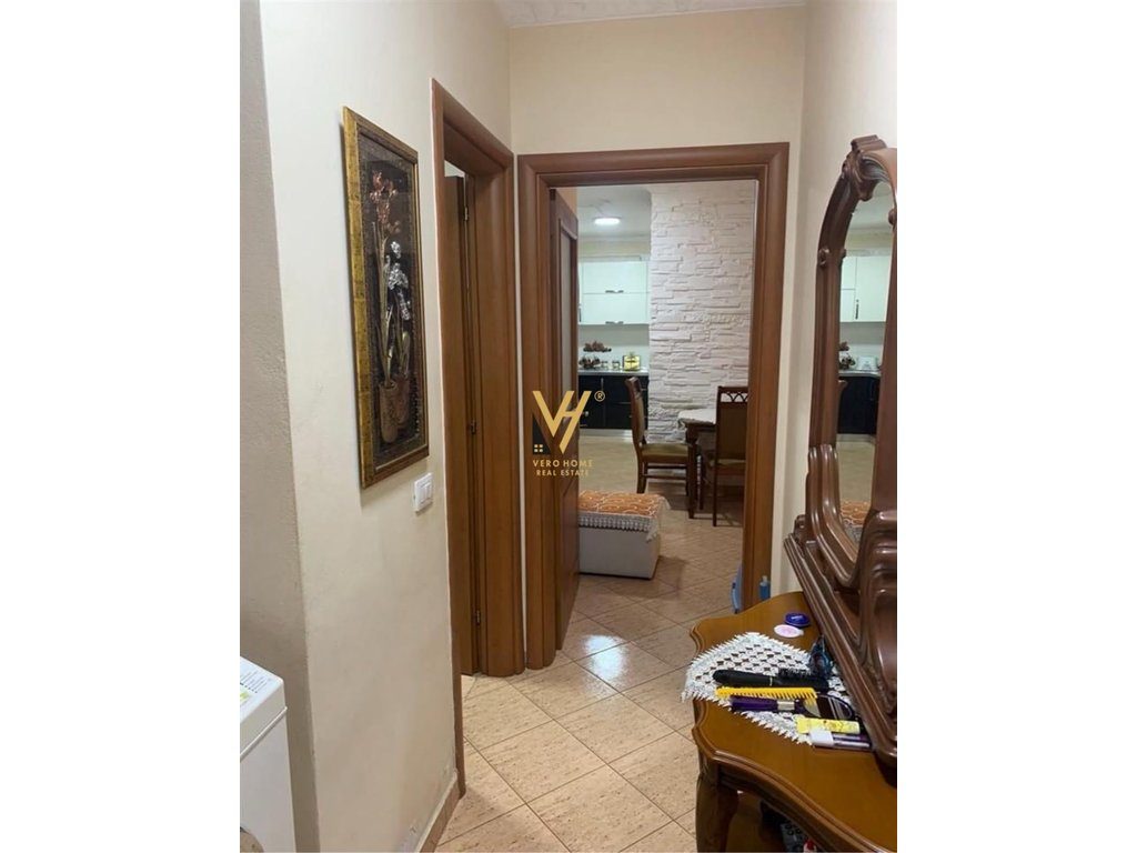 JEPET APARTAMENT 2+1+BLK ME QERA TE 5 MAJI 55.000 LEKE 3