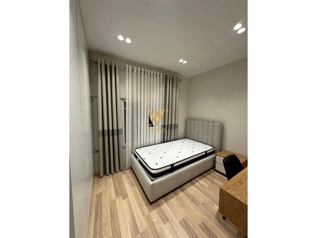 JEPET APARTAMENT 2+1 ME QIRA NE DON BOSKO 60.000 LEKE 4