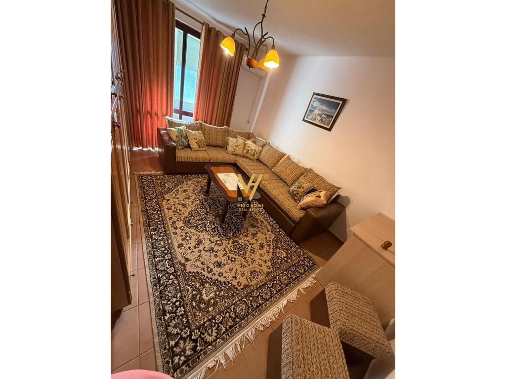 JEPET APARTAMENT 2+1+BLK ME QIRA TE 21 DHJETORI 50.000 LEKE 2