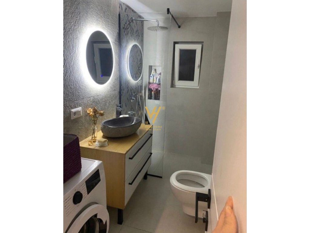 JEPET APARTAMENT 1+1 ME QIRA NE MYSLYM SHYR 750 EURO 4