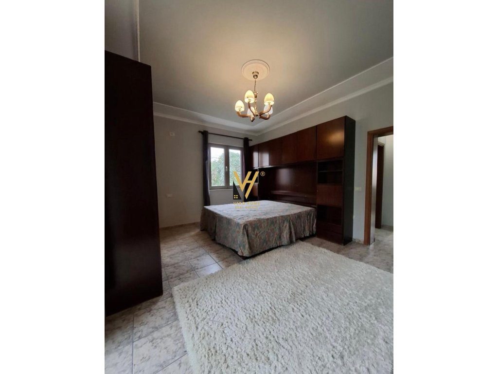 JEPET APARTAMENT 3+1+2 ME QIRA TE ISH TREGU ELEKTRIK 900 EURO 3