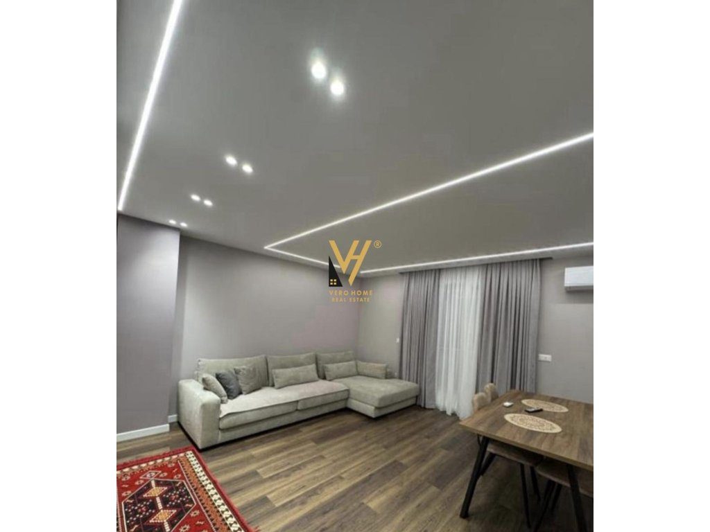 JEPET APARTAMENT 1+1+BLK ME QERA TE BLV ZOGU I PARE 800 EURO