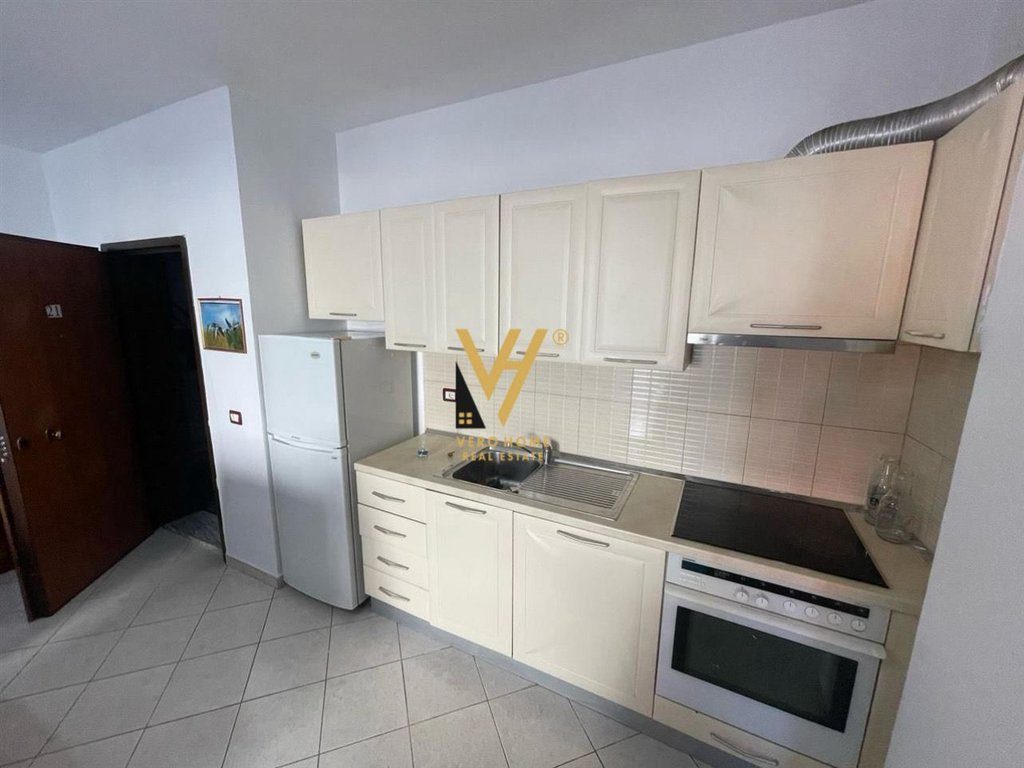 JEPET APARTAMENT 2+1+BLK ME QERA NE ASTIR 50.000 LEKE 3