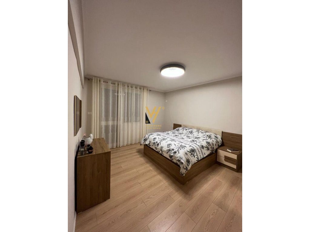 OKAZION SHITET APARTAMENT 3+1+2+2BLK NE XHAMLLIK 260.000 EURO 3