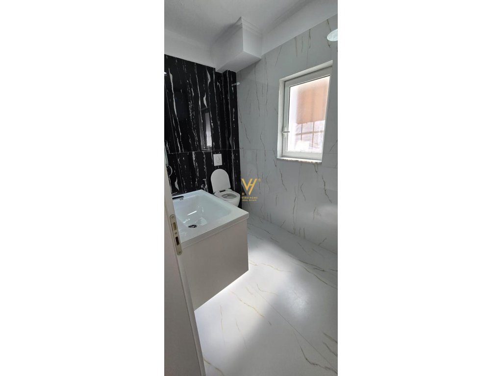 SHITET APARTAMENT 1+1+BLK TE MOZAIKU TIRANES 125.000 EURO 4