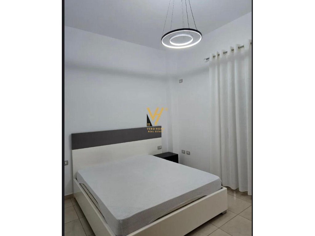 JEPET APARTAMENT 1+1+BLK ME QERA TE QYTET STUDENTI 450 EURO 4