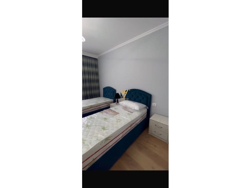 JEPET APARTAMENT 2+1+2 ME QIRA TE ZOGU I ZI 97.000 LEKE 2