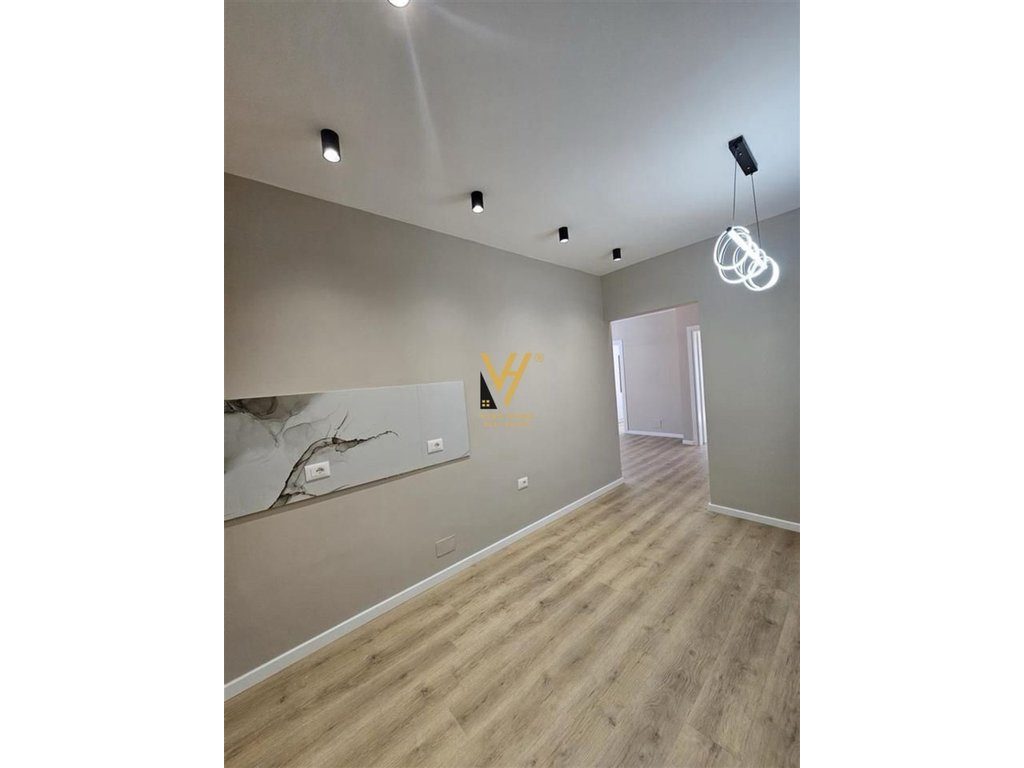 SHITET APARTAMENT 2+1+BLK TE PAZARI I RI 195.000 EURO 2