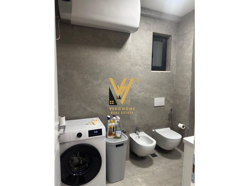 JEPET APARTAMENT 2+1+BLK ME QERA NE PORCELAN 700 EURO 3