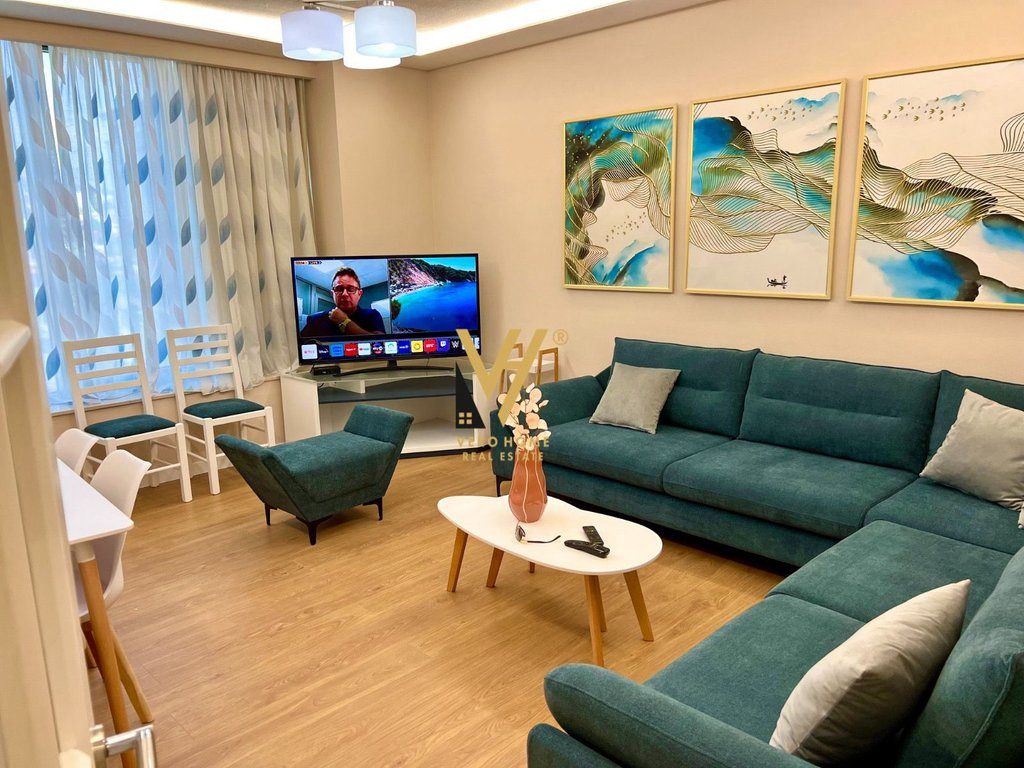JEPET APARTAMENT 1+1+BLK ME QERA TE TREGU ELEKTRIK 55.000 LEKE 2