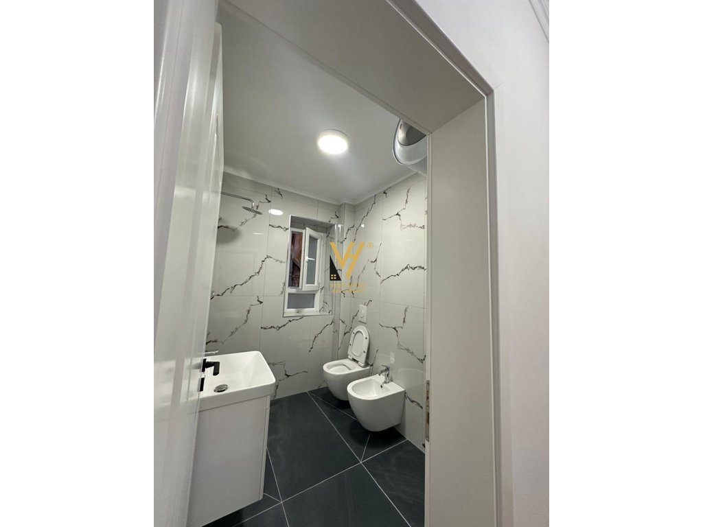 SHITET APARTAMENT 1+1+BLK TE MINISTRIA E DREJTESISE 153.000 EURO 3
