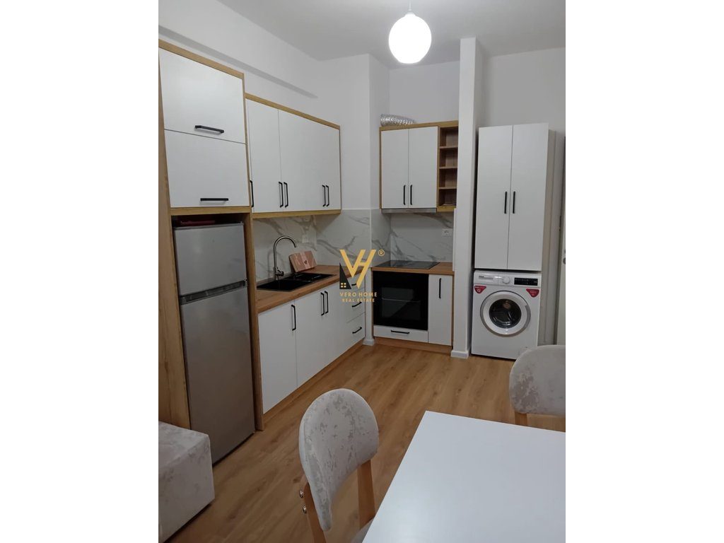 JEPET APARTAMENT 1+1 ME QIRA TE ALI DEMI 450 EURO 2