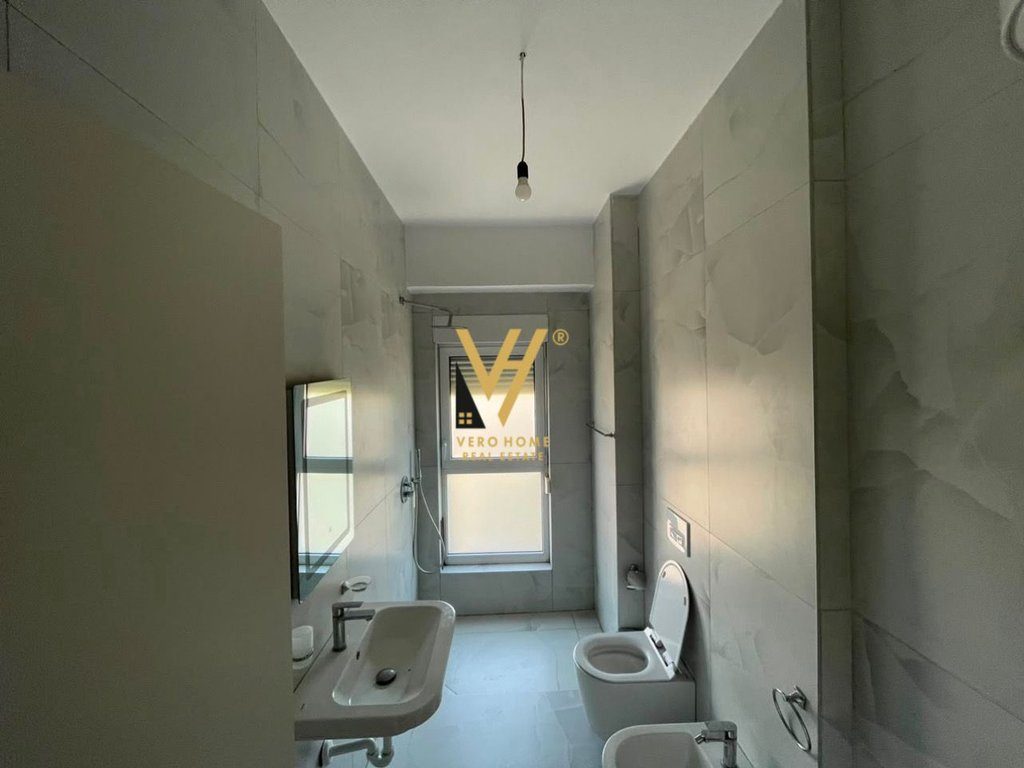 JEPET APARTAMENT 1+1+BLK ME QIRA TE KADIU, ALI DEM 400 EURO 4