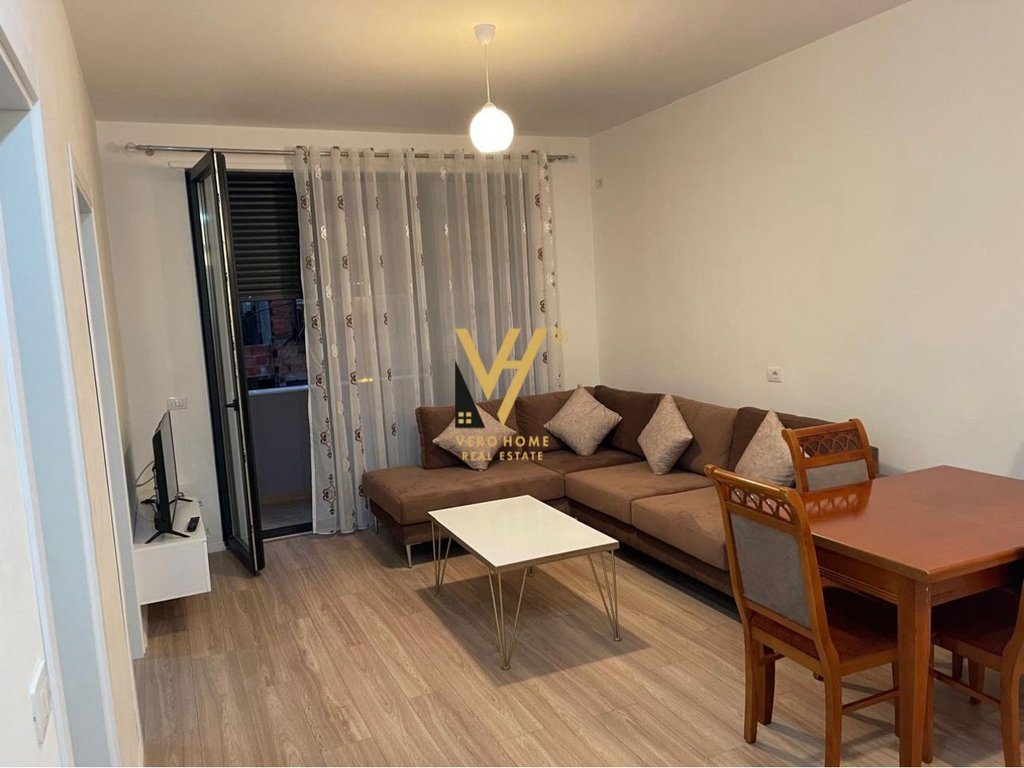 JEPET APARTAMENT 1+1+BLK ME QIRA TE SIRI KODRA 600 EURO
