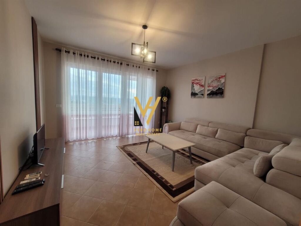 Jepet Apartament 3+1+2+ballkon me qera te Fresku 200 m2 3