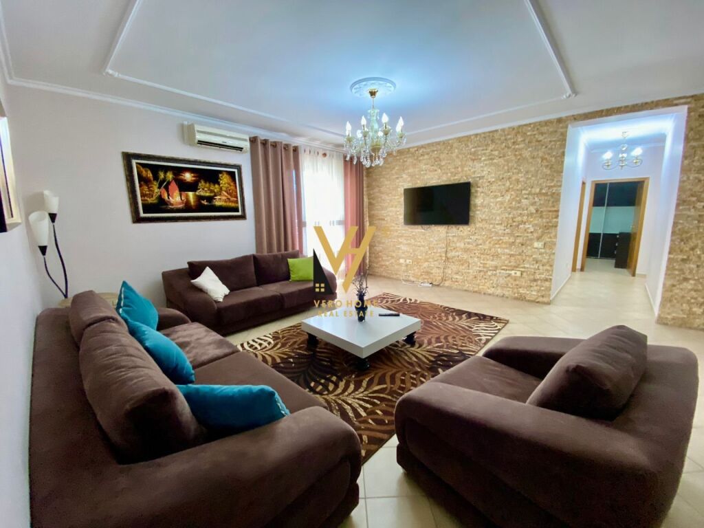 Jepet Apartament 2+1 me qera te Rruga e Durresit 110 m2 2