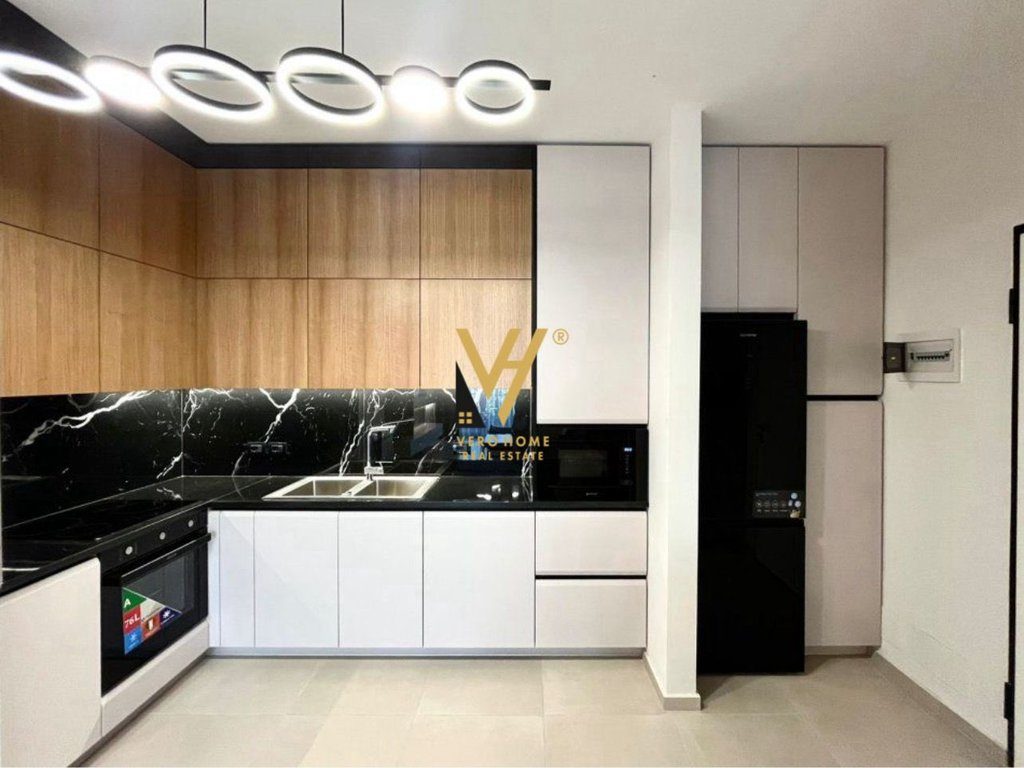 JEPET APARTAMENT 1+1+BLK ME QERA TE MYSLYM SHYRI 900 EURO 2