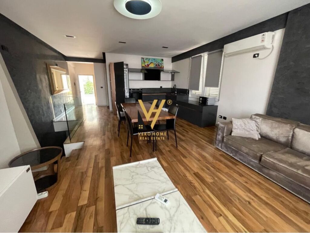 Jepet Apartament 3+1+3+ballkon me qera te Kodra e Diellit 1 , 150 m2 2