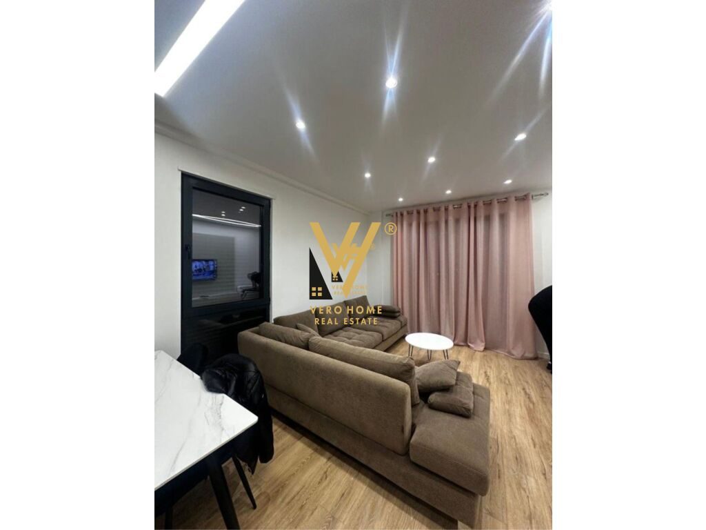 JEPET APARTAMENT 2+1+BLK ME QERA NE PORCELAN 700 EURO