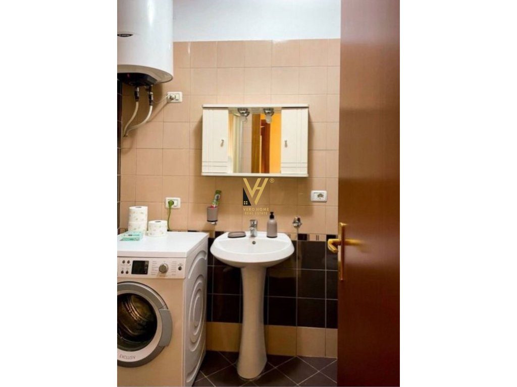 JEPET APARTAMENT 1+1+BLK ME QERA TE SELVIA 600 EURO 3
