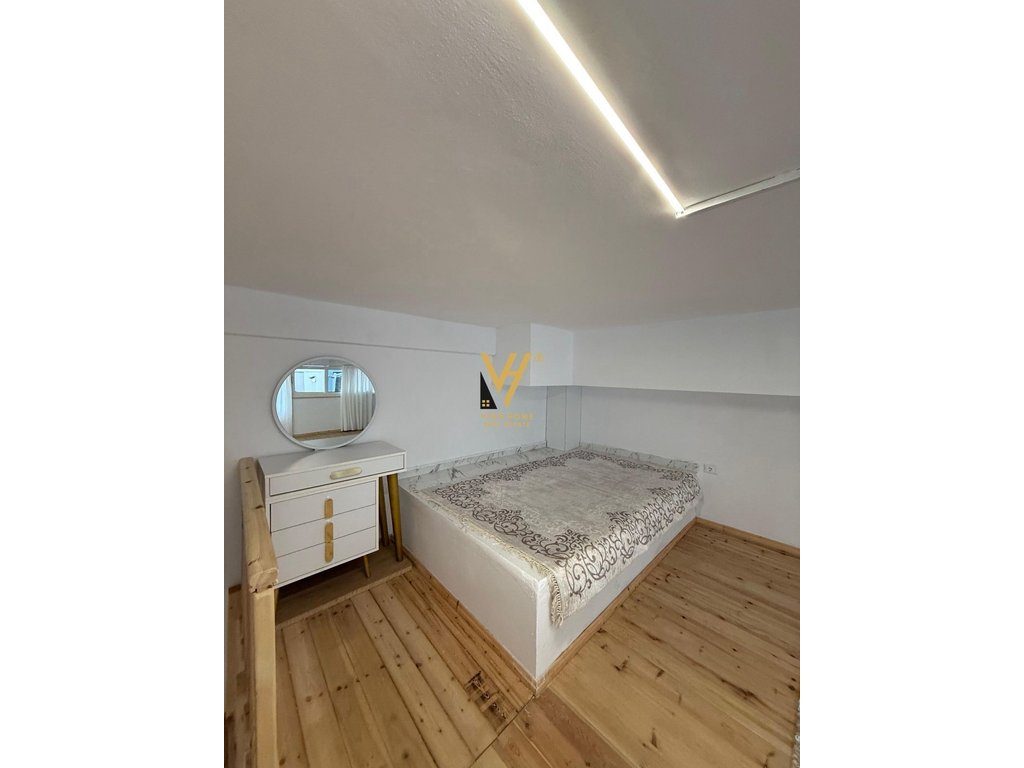 JEPET APARTAMENT 1+1 ME QERA RRUGA E DIBRES 65.000 LEKE 4