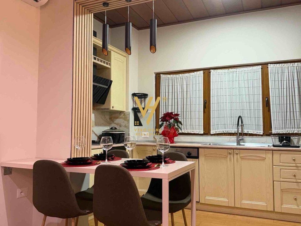 JEPET APARTAMENT 1+1+BLK ME QERA TE RRUGA KAVAJES 60.000 LEKE 3