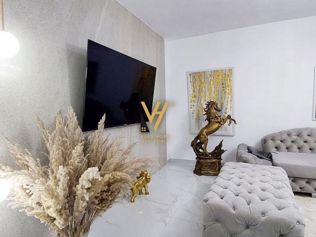 Shitet apartament 2+1 te Tregu Elektrik 108 m2 2