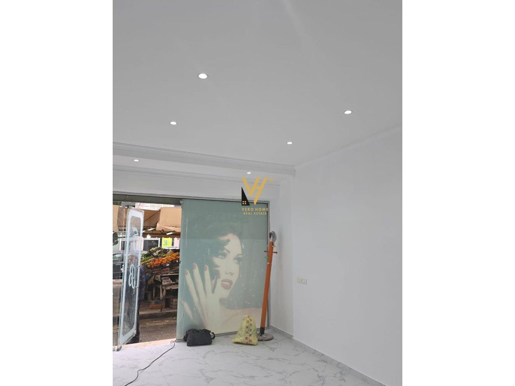 JEPET DYQAN 41 M2 ME QERA RRUGA 4 DESHMORET 800 EURO