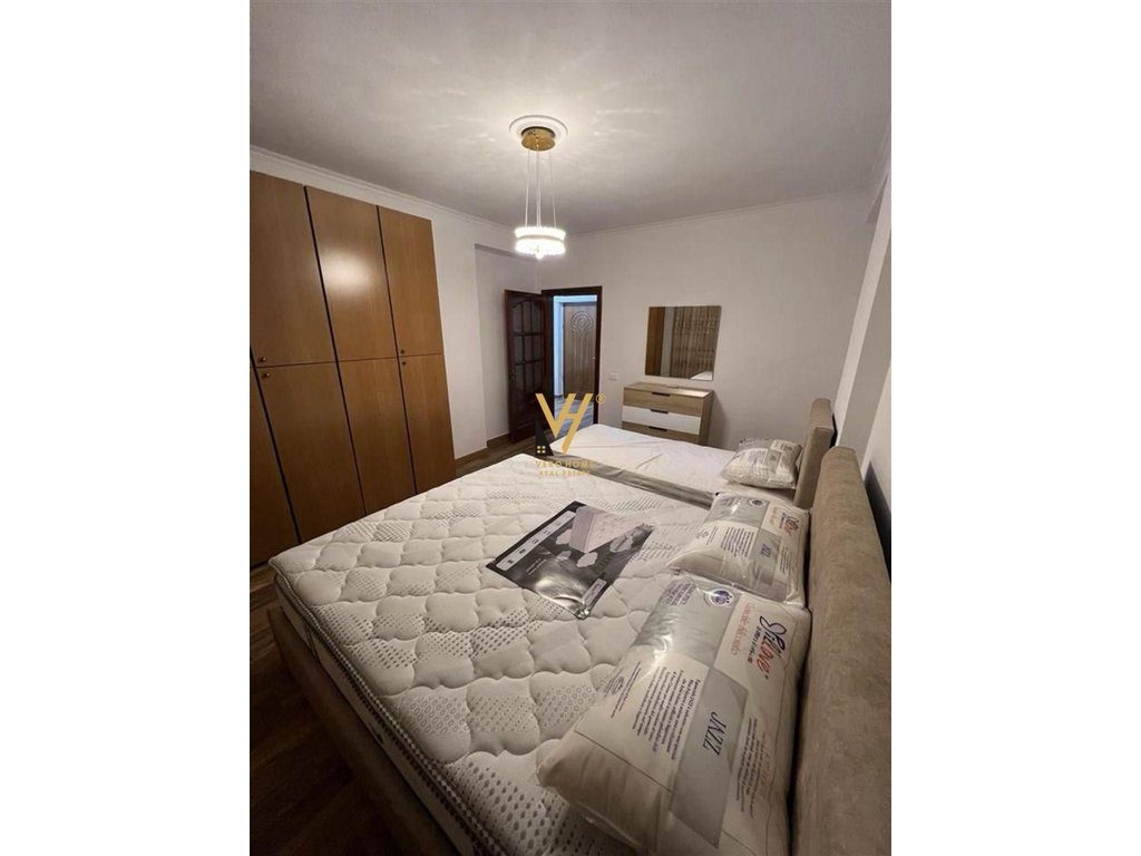 SHITET APARTAMENT 1+1+BLK TE PAZARI I RI 160.000 EURO 4