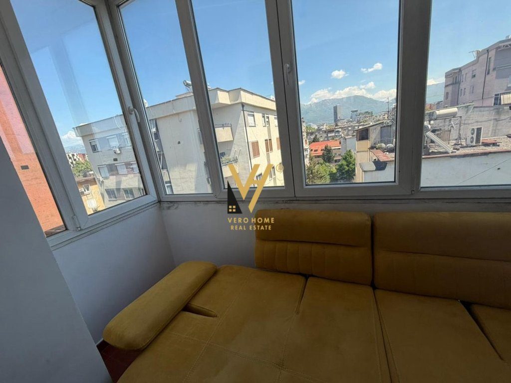 JEPET APARTAMENT 1+1 ME QERA NE VASIL SHANTO 650 EURO 4
