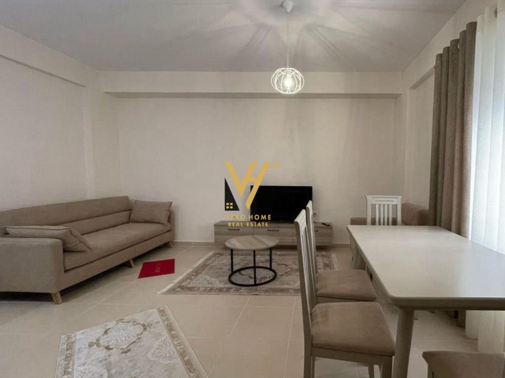 JEPET APARTAMENT 1+1 ME QIRA TE KODRA E DIELLIT 50.000 LEKE