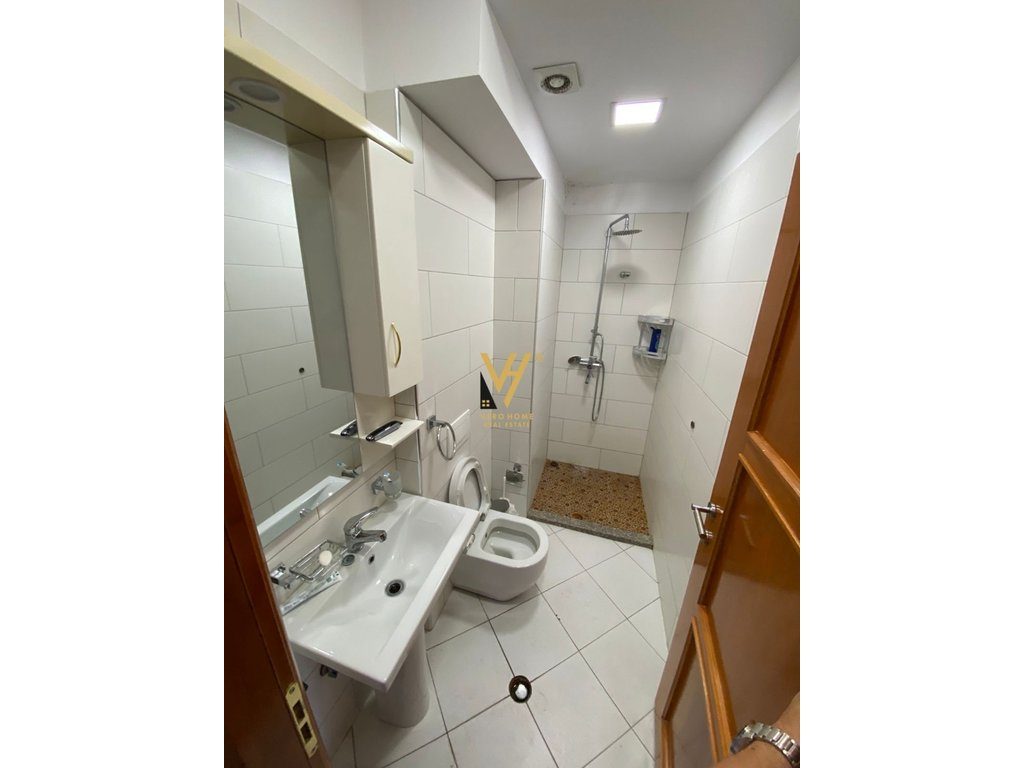 JEPET APARTAMENT 1+1+2BLK ME QIRA TE KOMUNA E PARISIT 650 EURO 3
