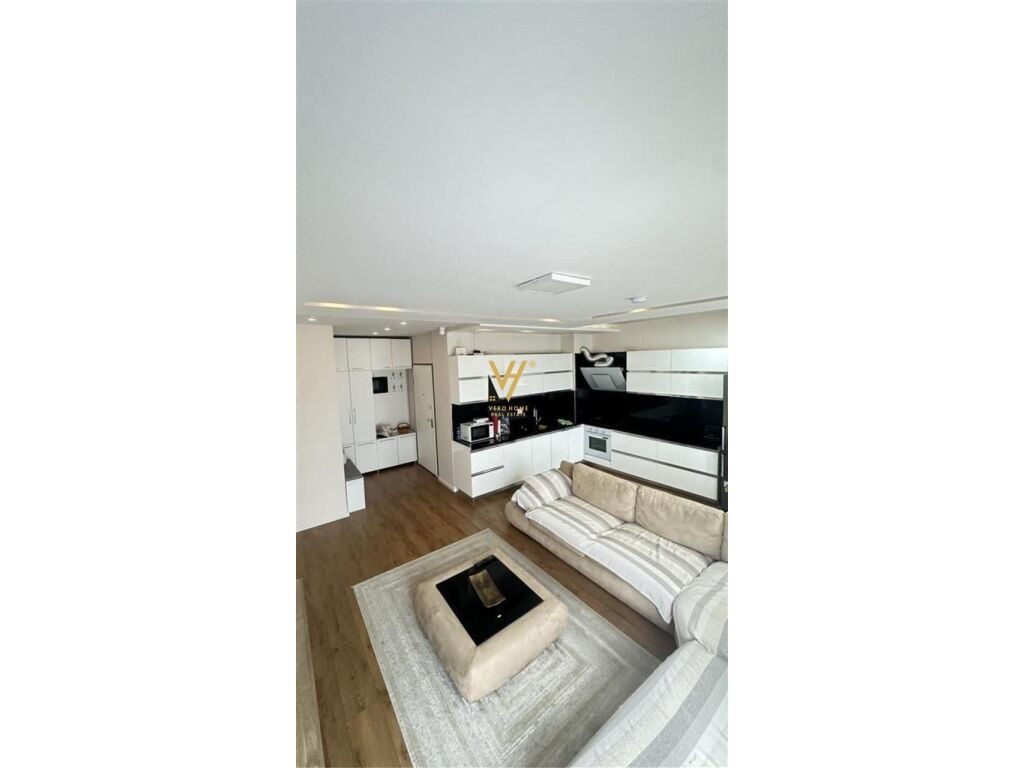 Jepet Apartament 2+1+2+ballkon me qera te Qendra Kristal 114 m2 3