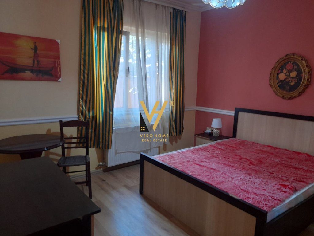 JEPET APARTAMENT 2+1+BLK ME QIRA TE KRISTAL CENTER 65.000 LEKE 3