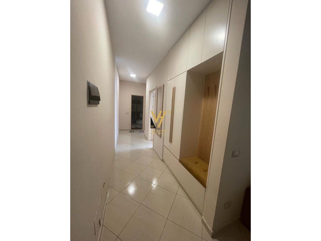 SHITET APARTAMENT 2+1+2 BLK, PRANE DELIJORGJIT,260.000 EURO 4