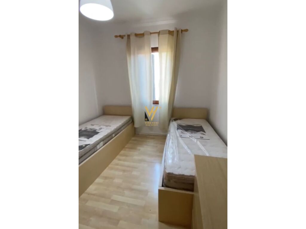 Jepet Apartament 3+1+ballkon me qera ne Qender 130 m2 4