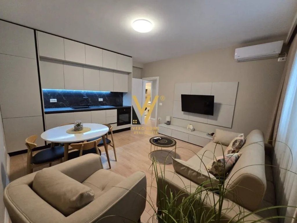 JEPET APARTAMENT 2+1+BLK ME QERA TE RRUGA E KAVAJES 850 EURO 2