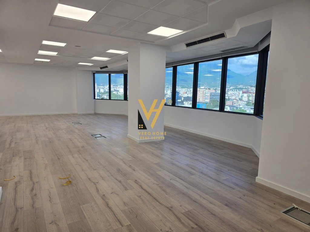 JEPET ZYRE 118 M2 ME QIRA TE KULLAT BINJAKE 260.000 LEKE 2