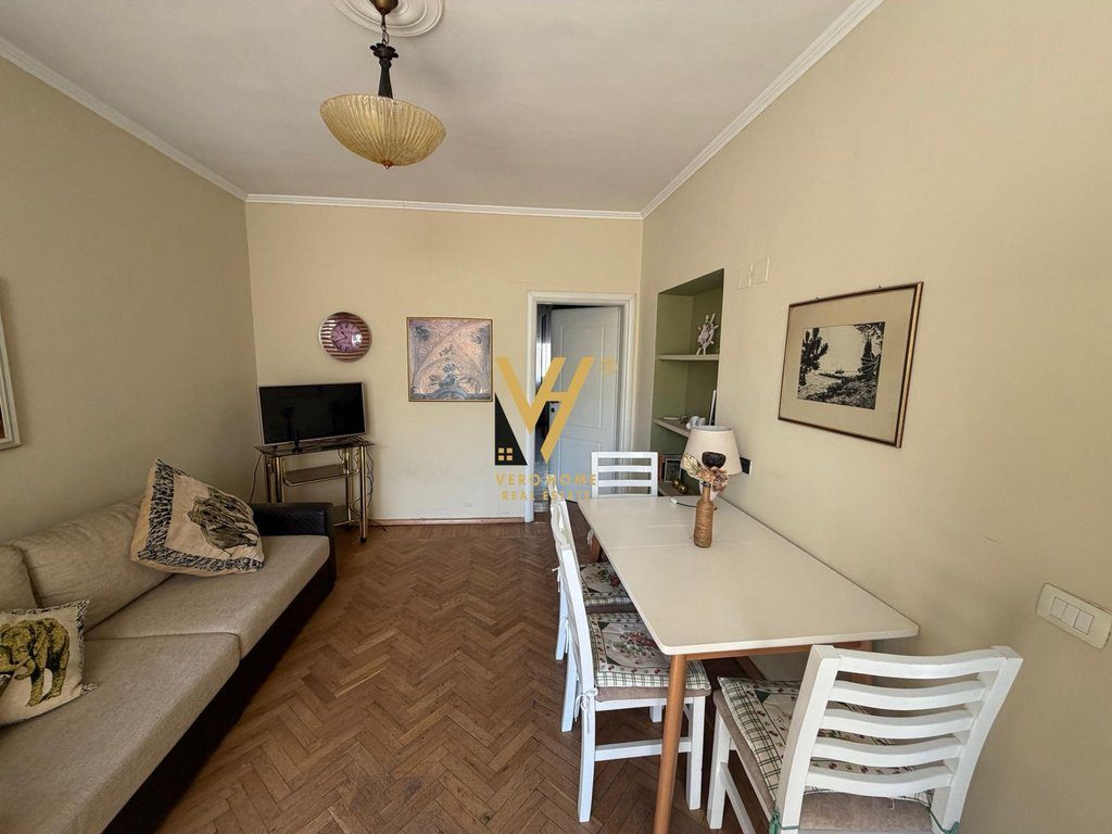 JEPET APARTAMENT 1+1+BLK ME QERA TE DOLLARI, QENDER 60.000 LEKE 2