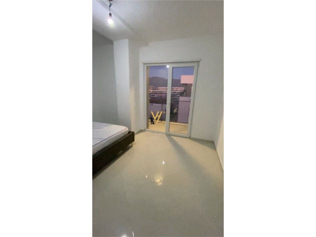 JEPET APARTAMENT 2+1 ME QIRA TE UNIVERS CITY 50.000 LEKE 2