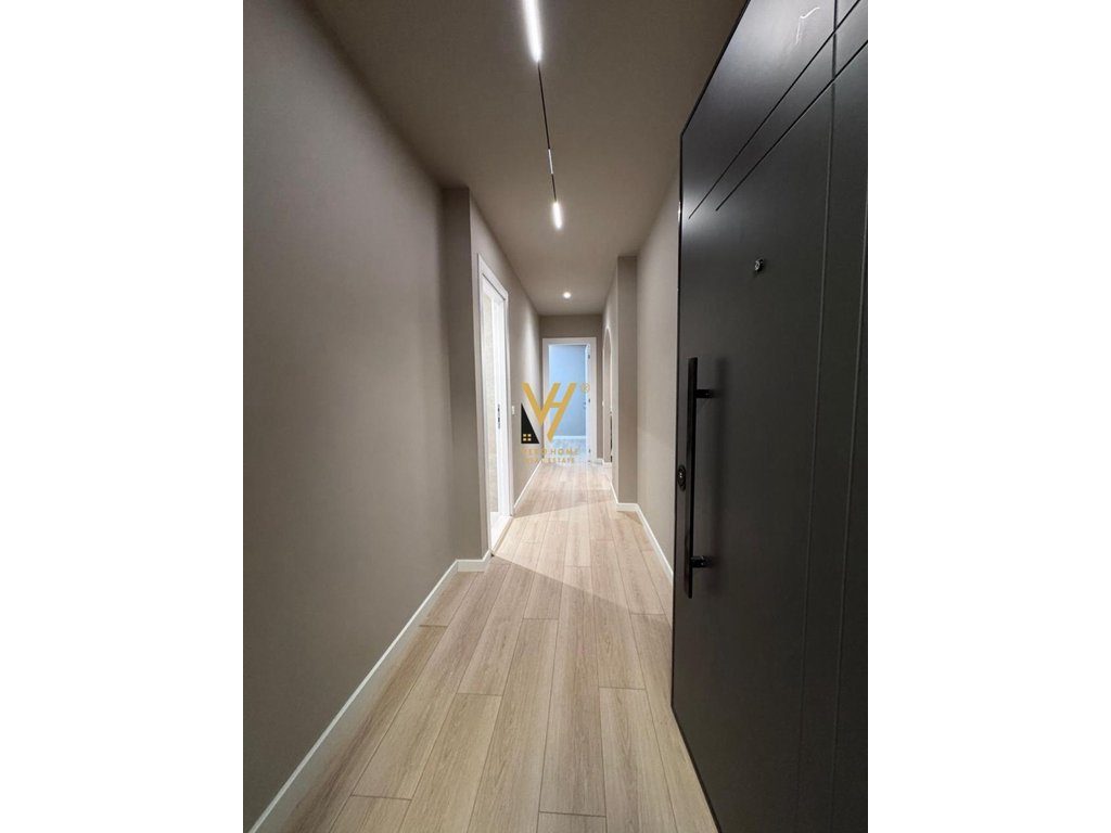 SHITET APARTAMENT 2+1+2+BLK TE KOMUNA PARISIT 275.000 EURO 3